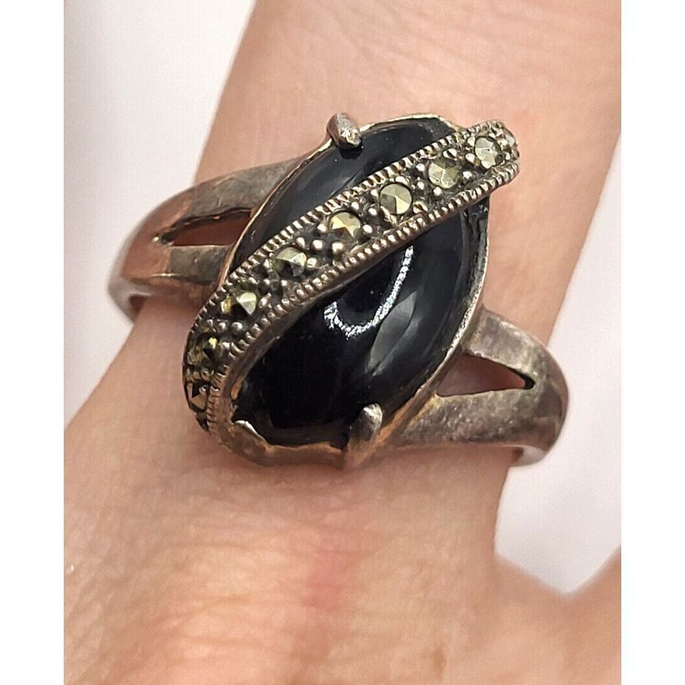 Antique Sterling Silver Onyx and Marcasite Wrapped Ring Sz 8 4.68g